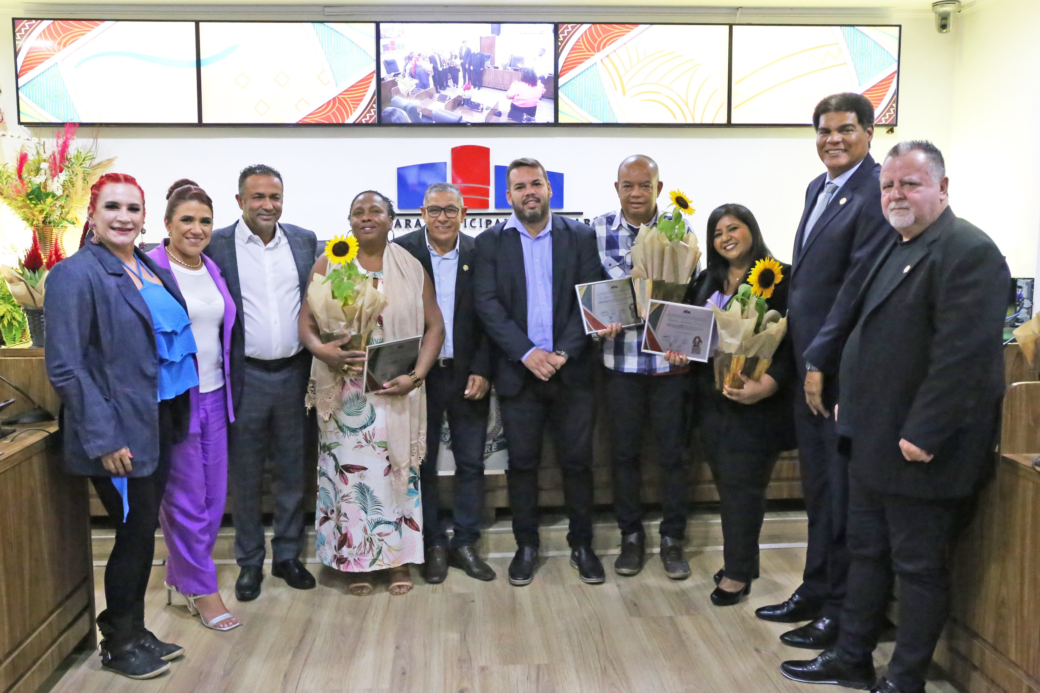 Câmara entrega Diploma de Honra ao Mérito Dandara e Zumbi dos Palmares