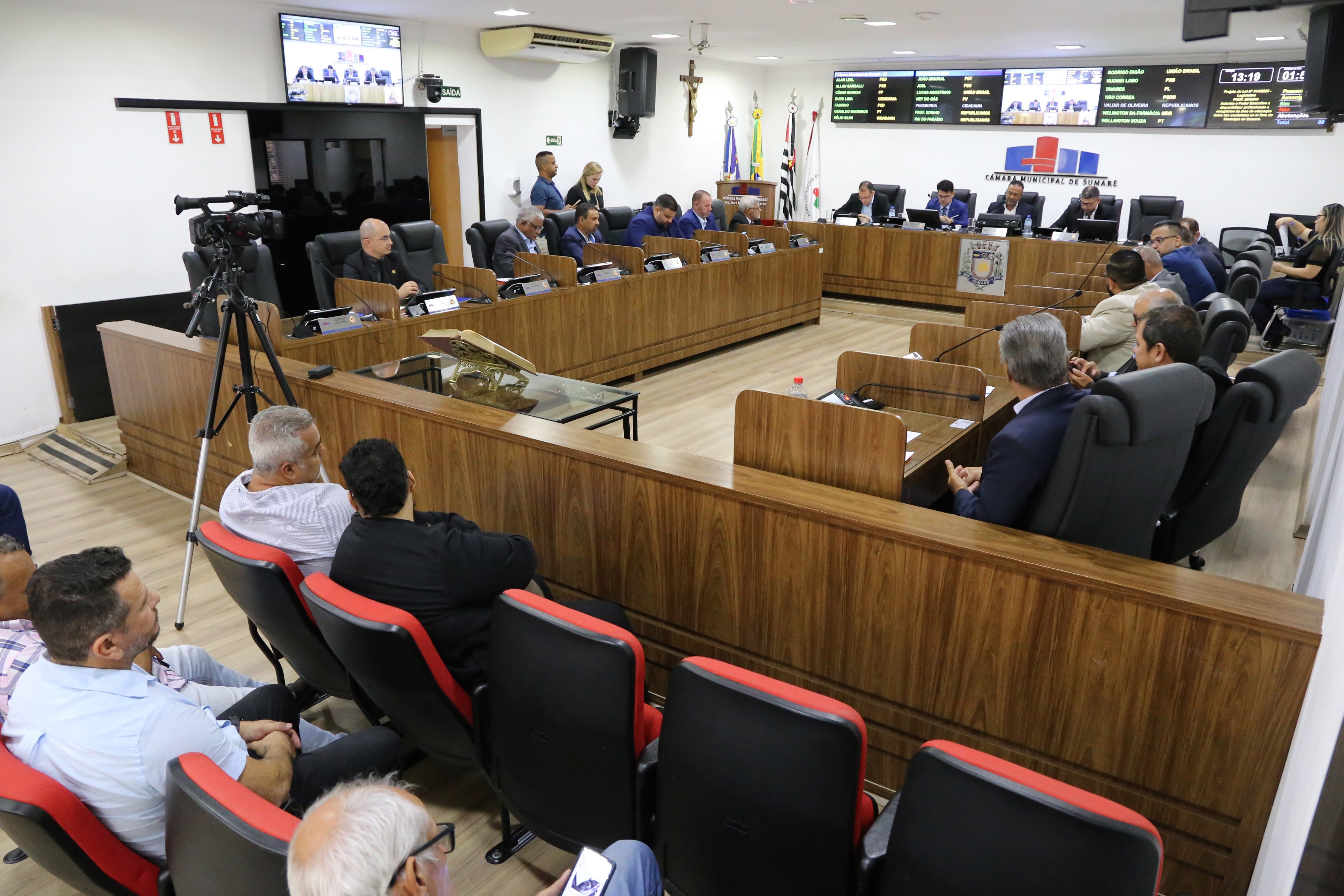 Vereadores de Sumaré votam projeto de lei, emenda e honrarias na sessão desta terça