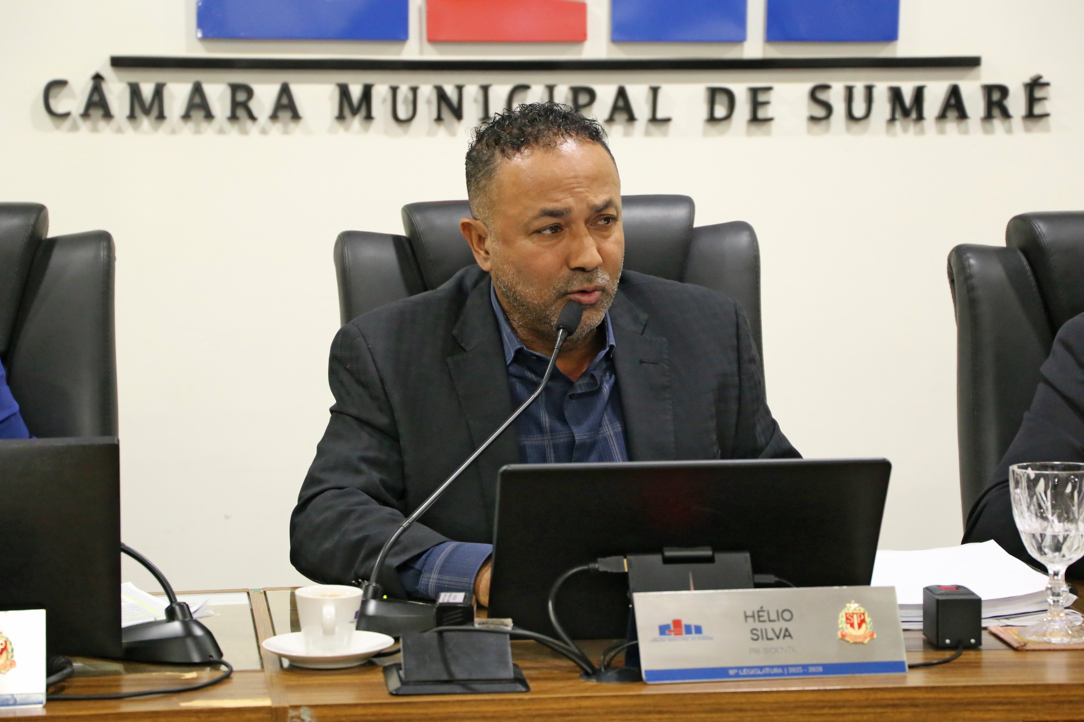 Presidente Hélio Silva denuncia falta de professores em escola do Matão