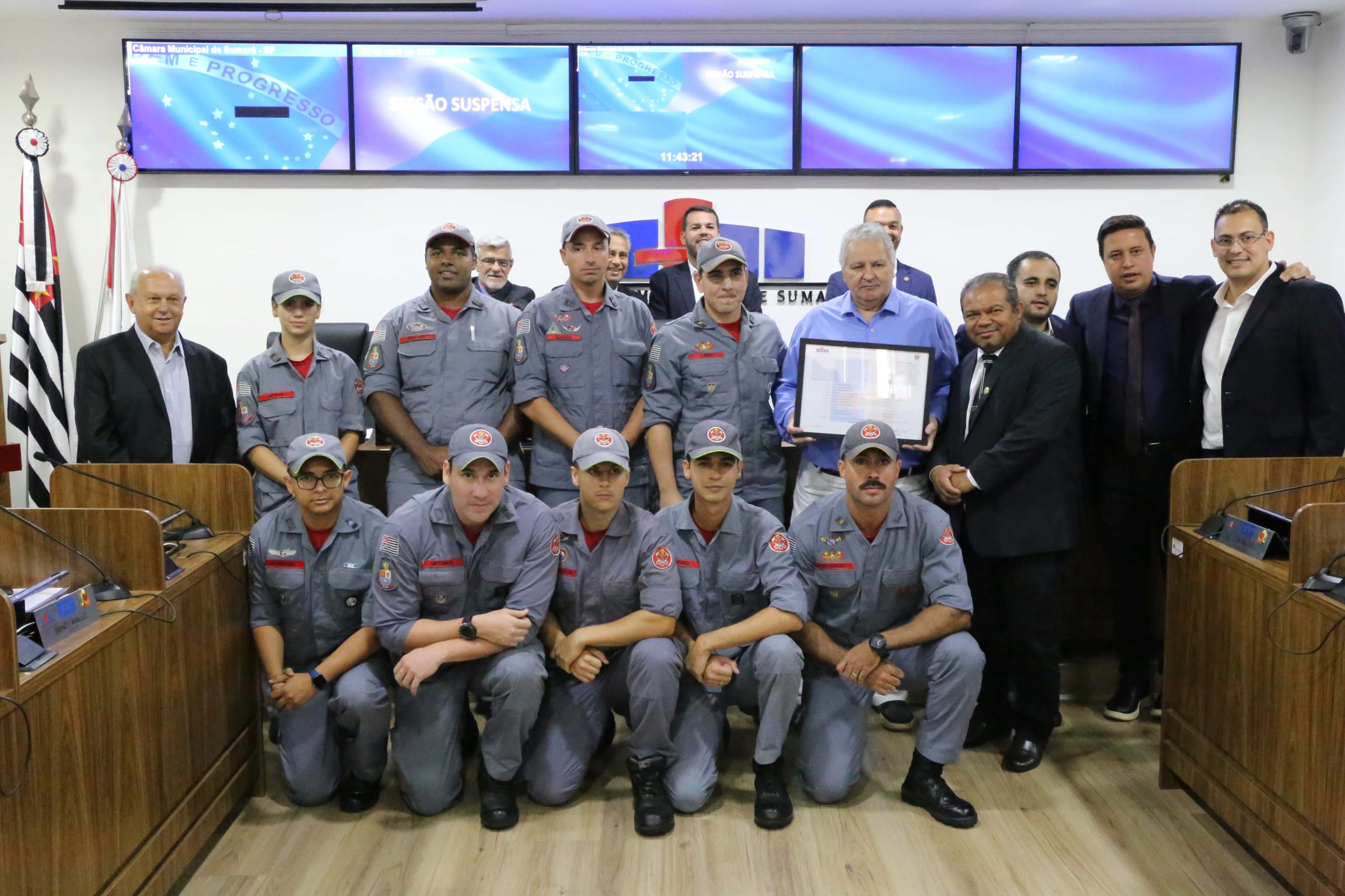 Vereador Pereirinha faz homenagem ao Corpo de Bombeiros de Sumaré