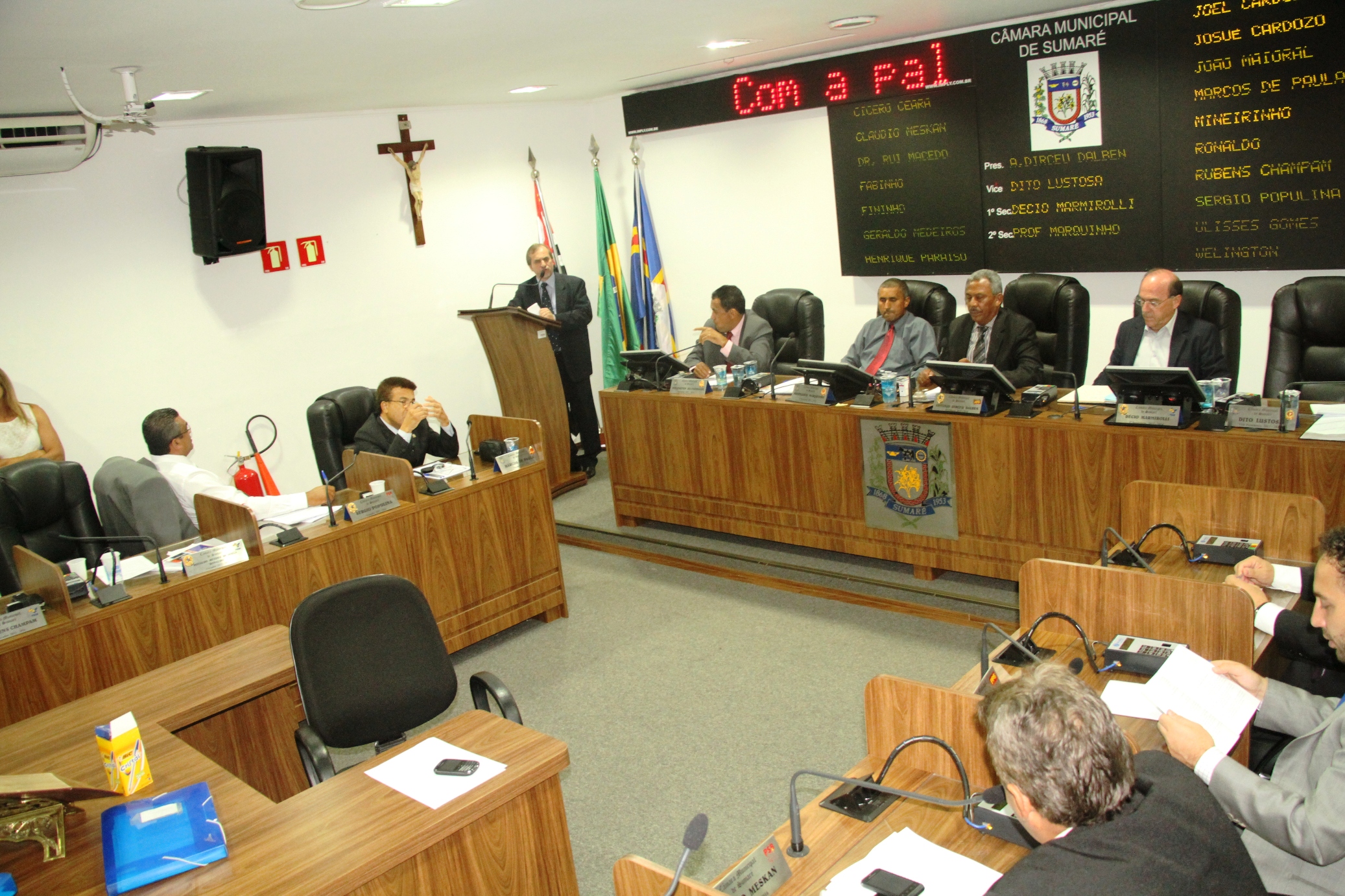 Câmara de Sumaré aprova dois projetos que beneficiam os jovens da cidade