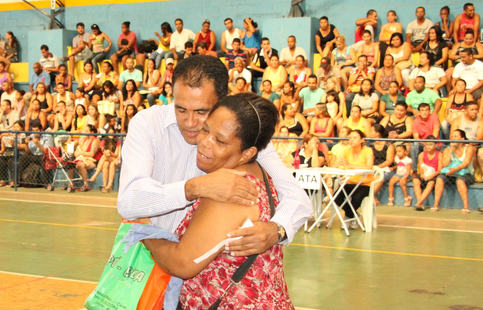 Presidente da Câmara e vereadores participam de sorteio do programa Minha Casa, Minha Vida