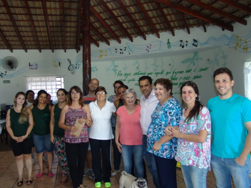 Welington da Farmácia visita Instituto Bem Querer