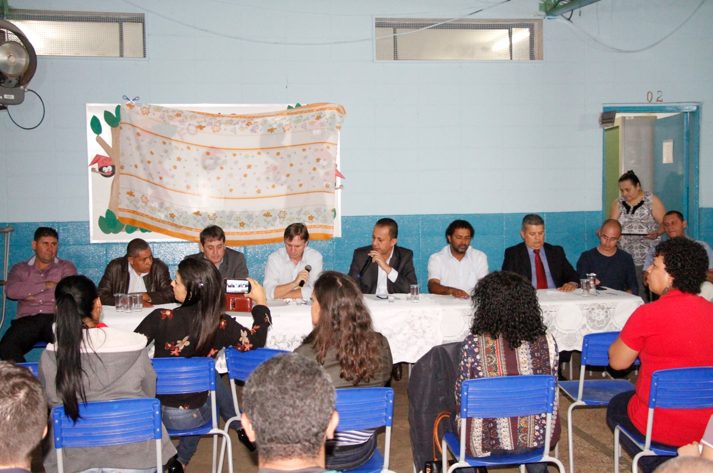 CEI da Ouro Verde ouve denúncias de moradores do Maria Antônia em audiência pública lotada